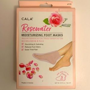 Rosewater moisturizing foot masks